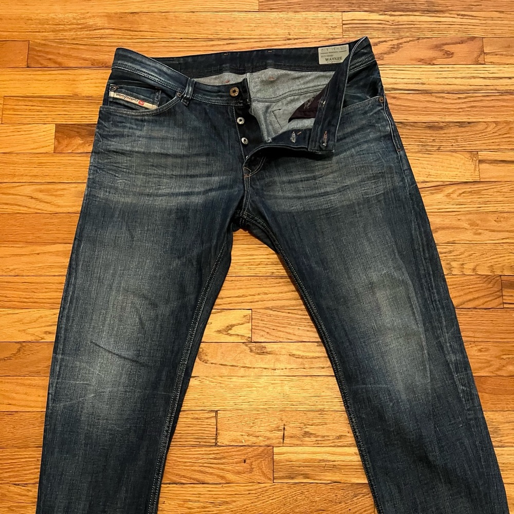 Diesel straight jeans. 100% cotton 34x30.